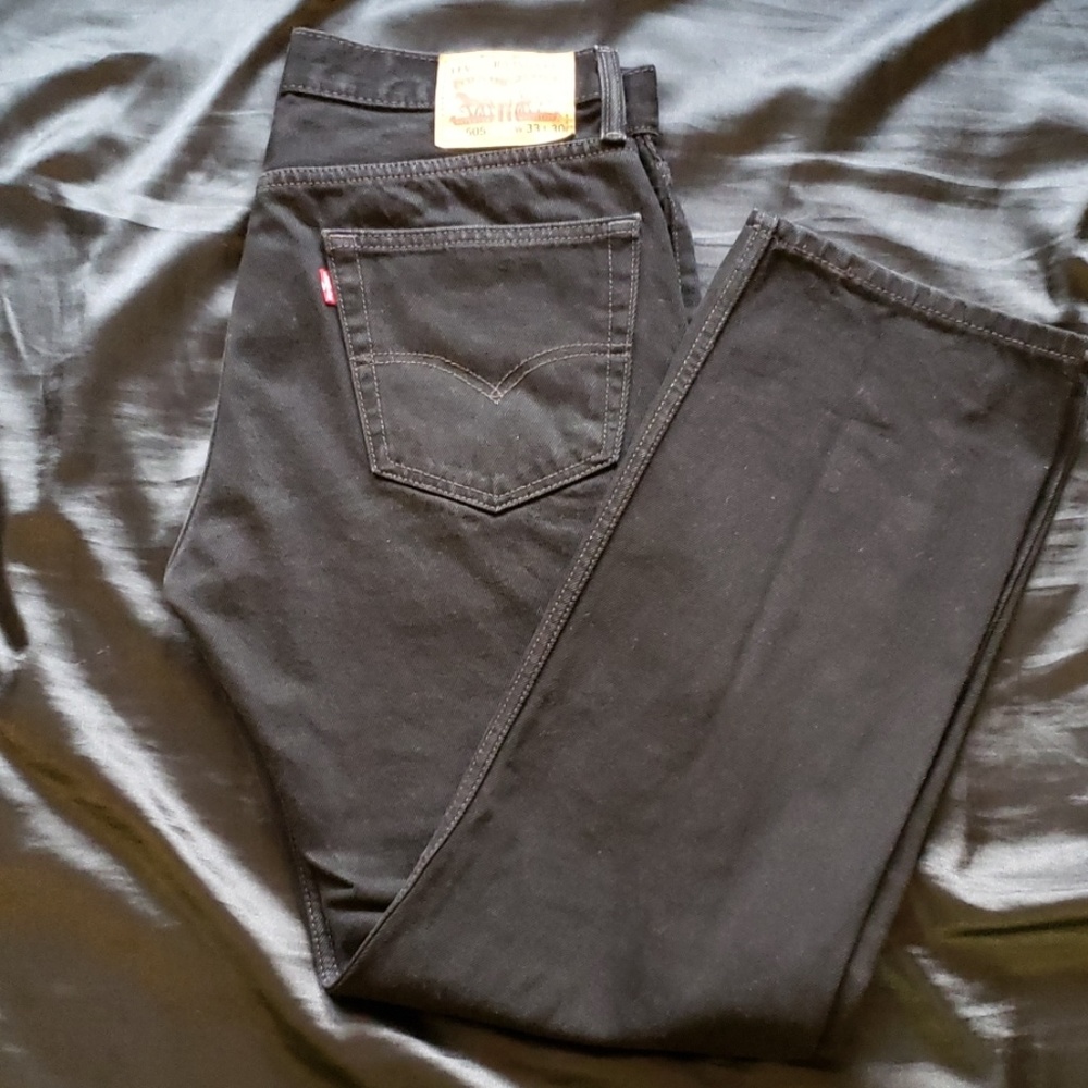 Black Levi jeans